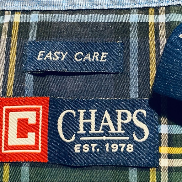 Men’s Chaps Easy Care Plaid Button Up Shirt Red Blue Size Medium - Picture 6 of 6